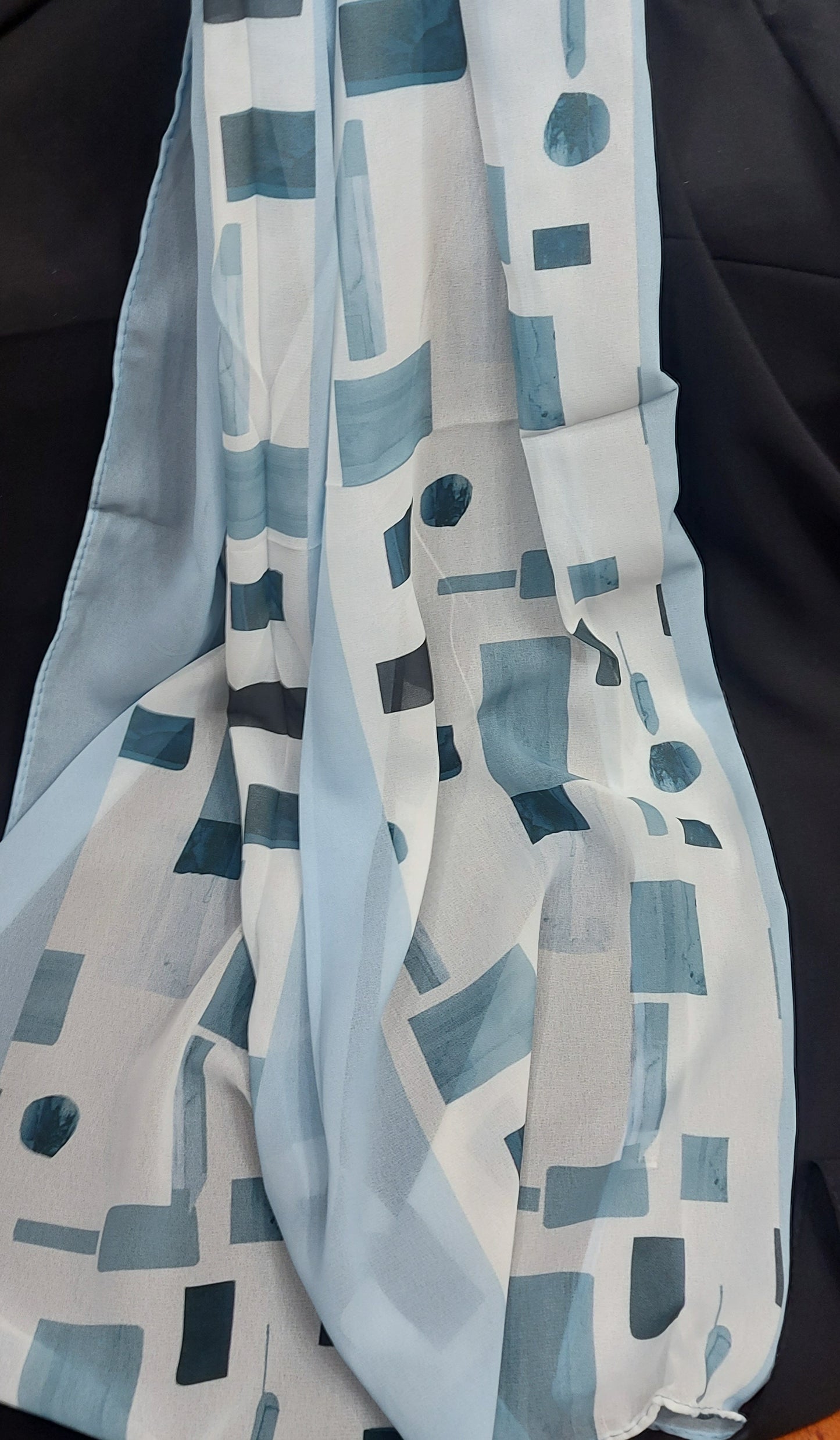 3D georgette-Boxed blue