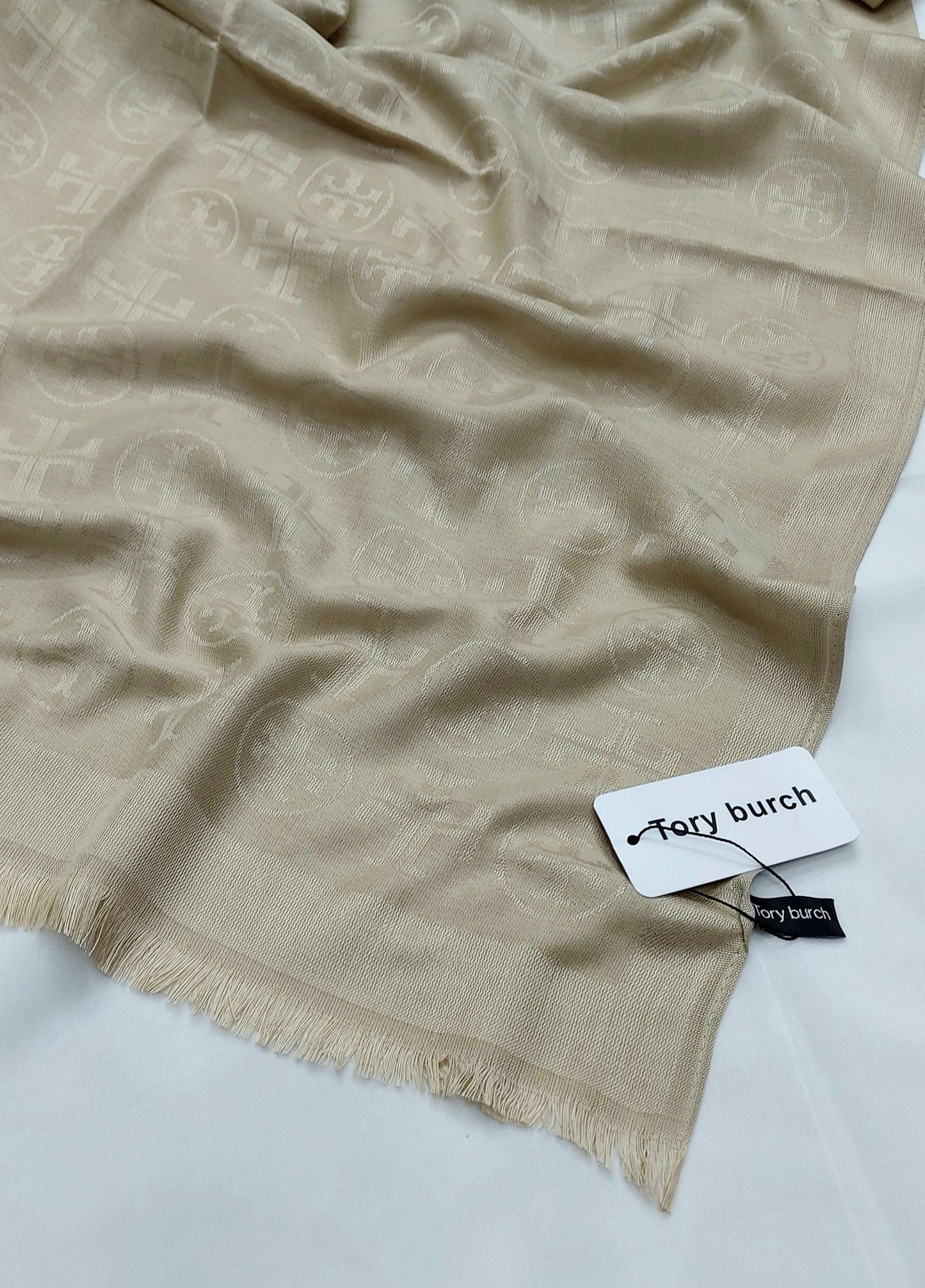 Cotton-Emblem Beige