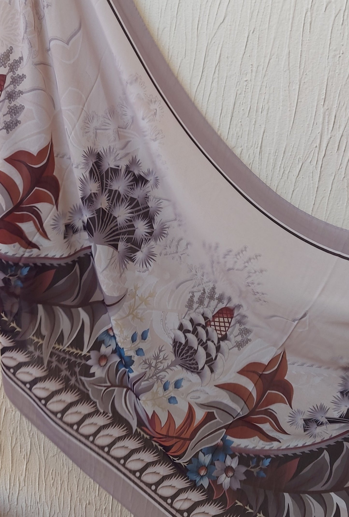 3D georgette-Autumn bloom